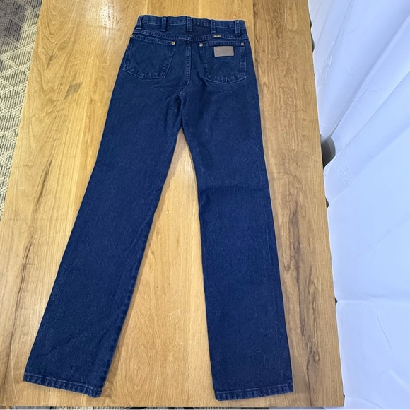 Women’s Wrangler Vintage Dark Wash Straight Leg Jeans 28x34 High Rise - Picture 9 of 9